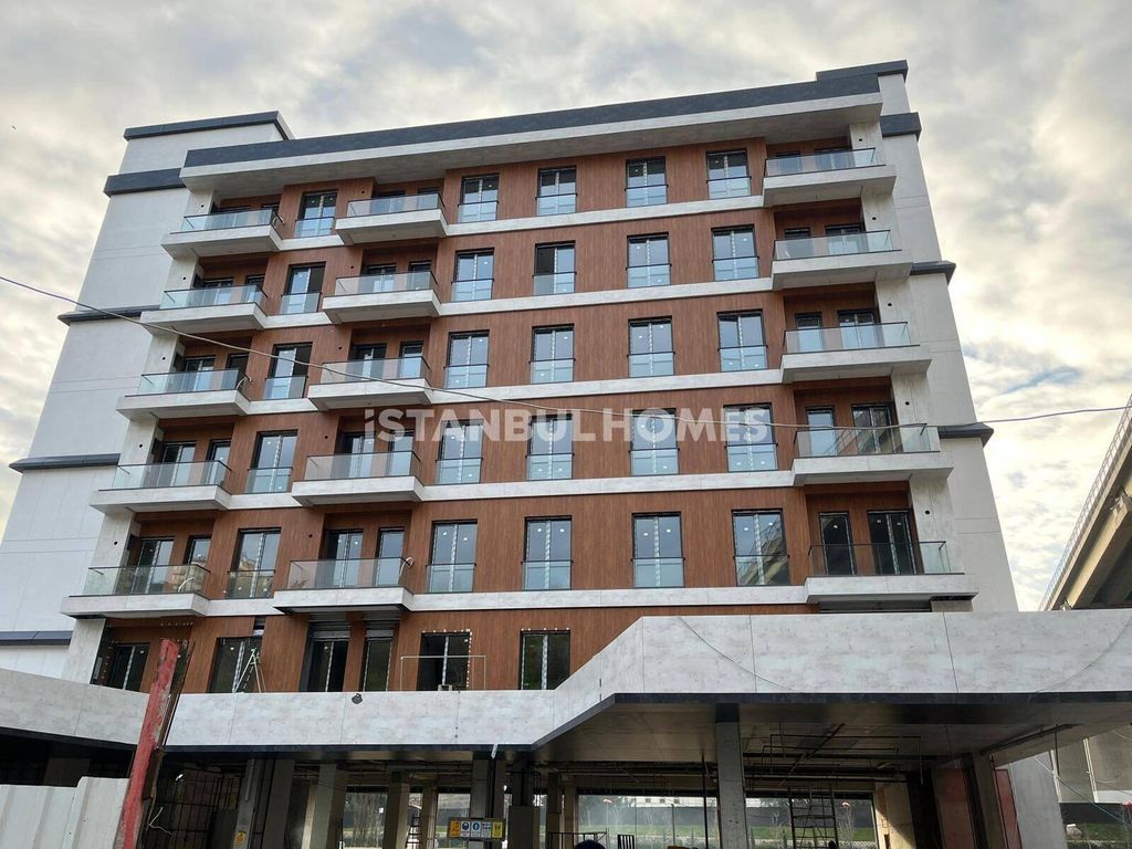 Property photo 1 of 12