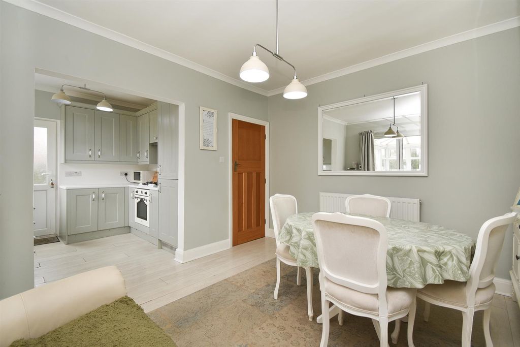 Property photo 2 of 20 Dining Room