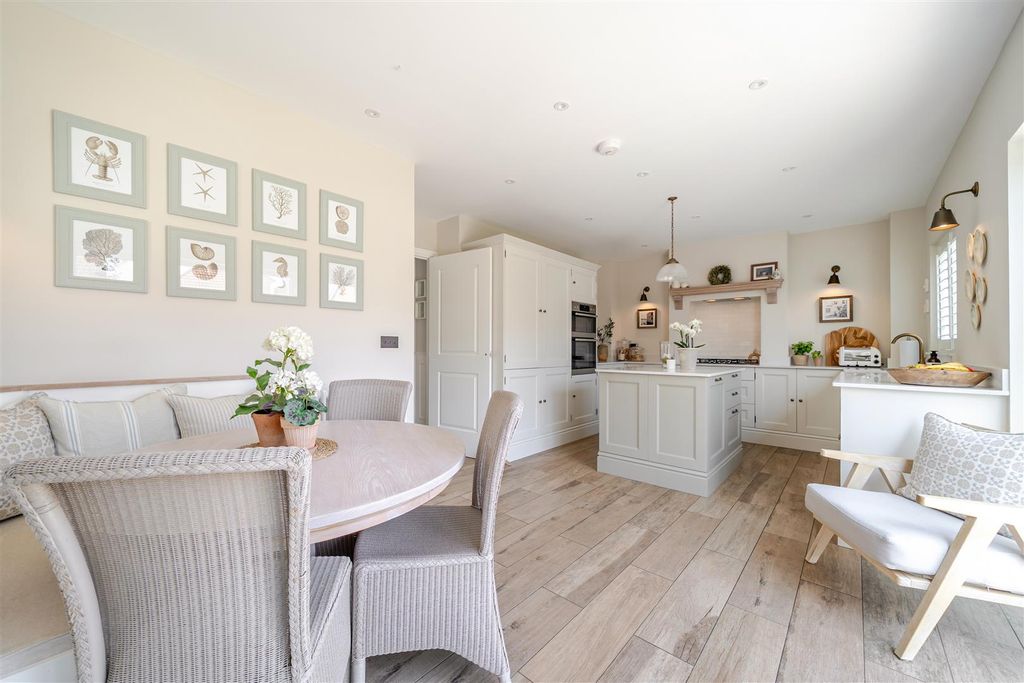 Property photo 2 of 22 1-6A5A30E998F8B-1495235-16-6A5A09A8c6c23-1.Jpg