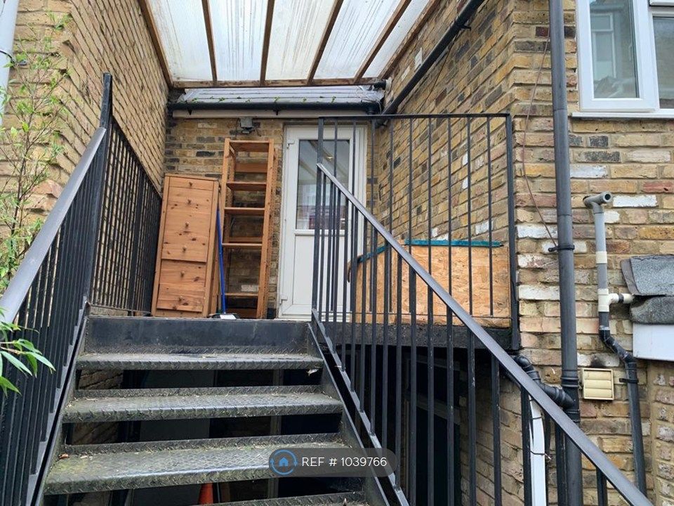 Property photo 1 of 4