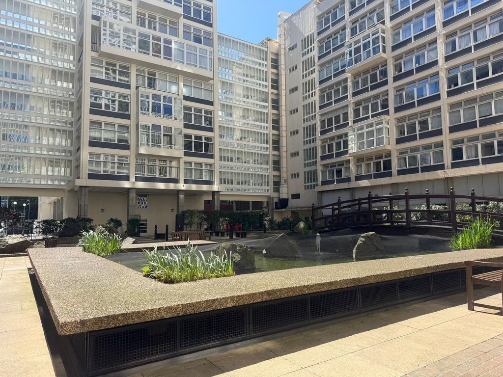 Property photo 1 of 9 2 Bed Flat To Rent Metro Central Heights, London Se1