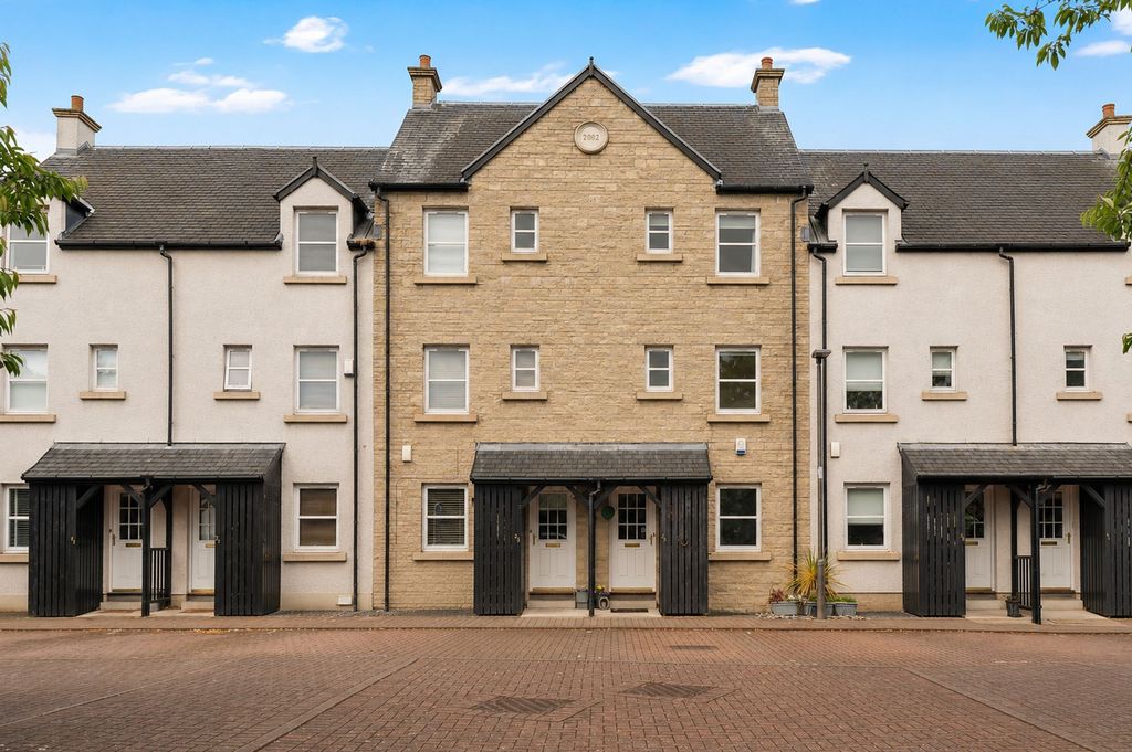 Property photo 1 of 34 29 Eskbank Court