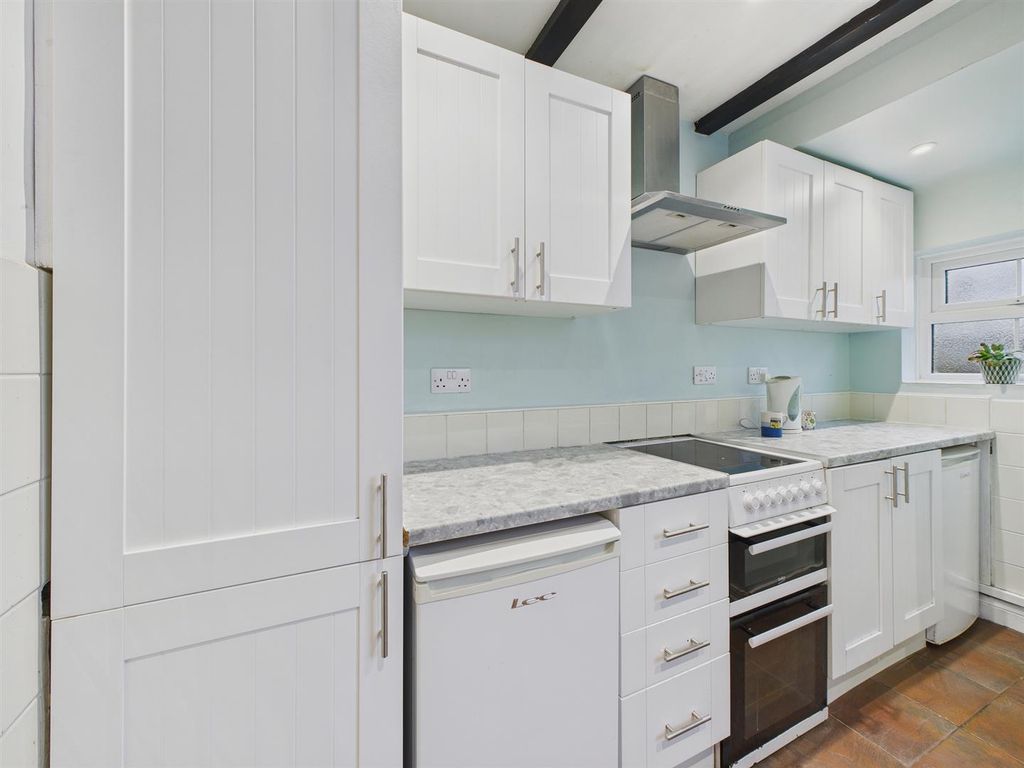 Property photo 3 of 29 Cam03972G0-Pr0232-Still002.Jpg