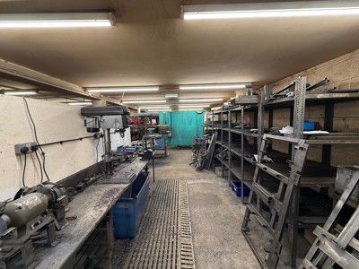 Property photo 3 of 10 Photo 4