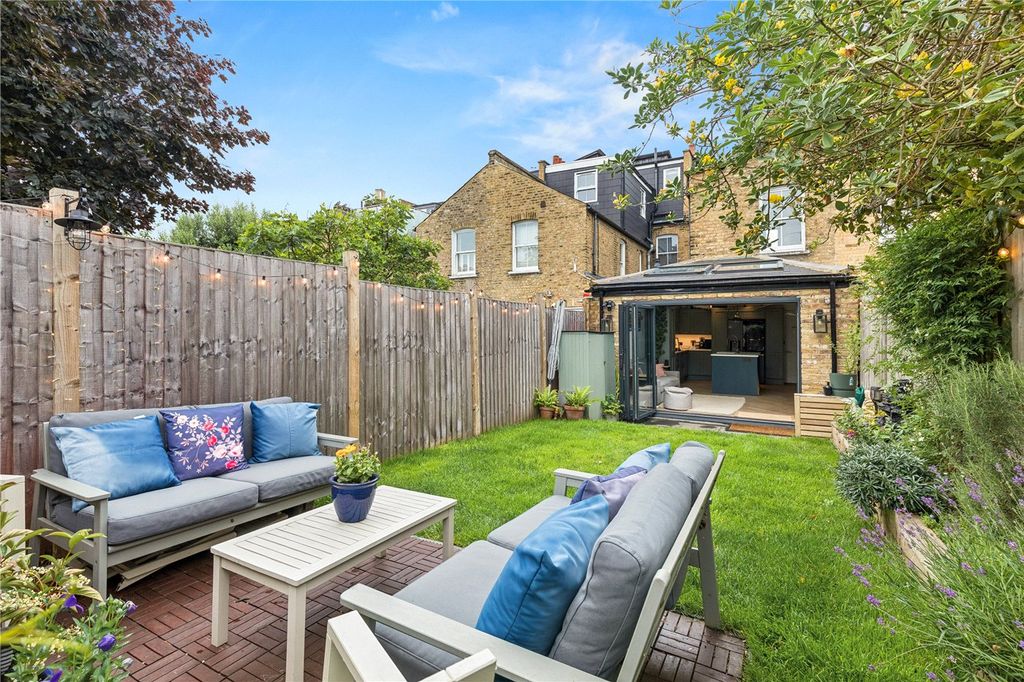Property photo 2 of 13 Picture No. 07