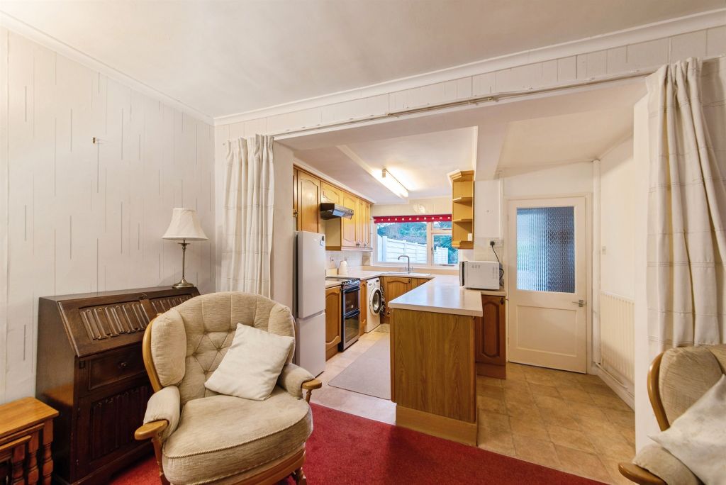 Property photo 3 of 18