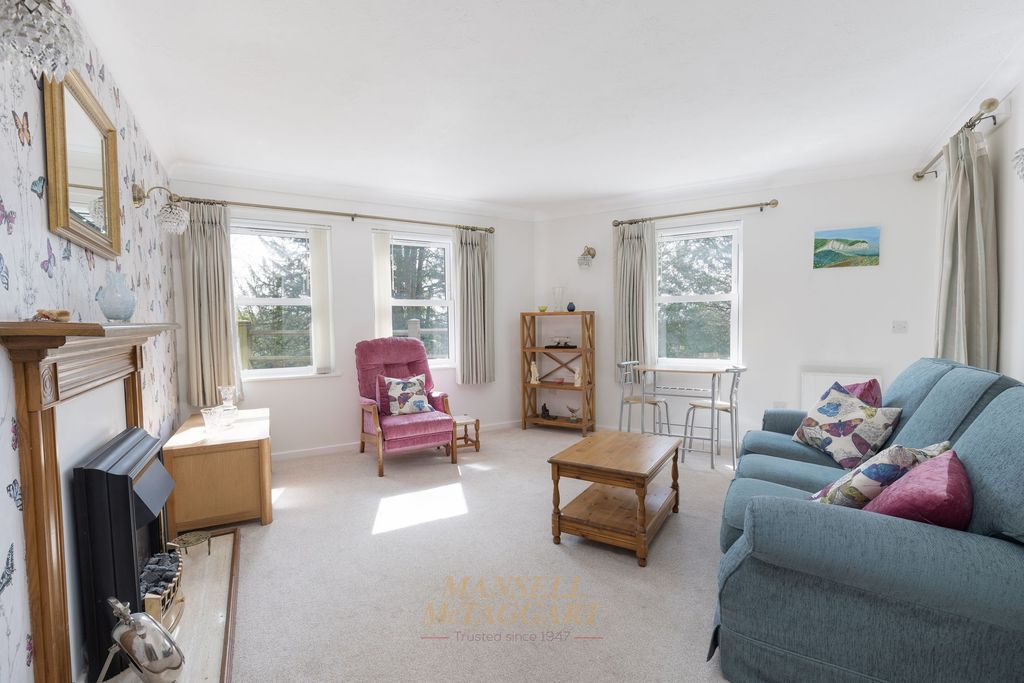 Property photo 3 of 18