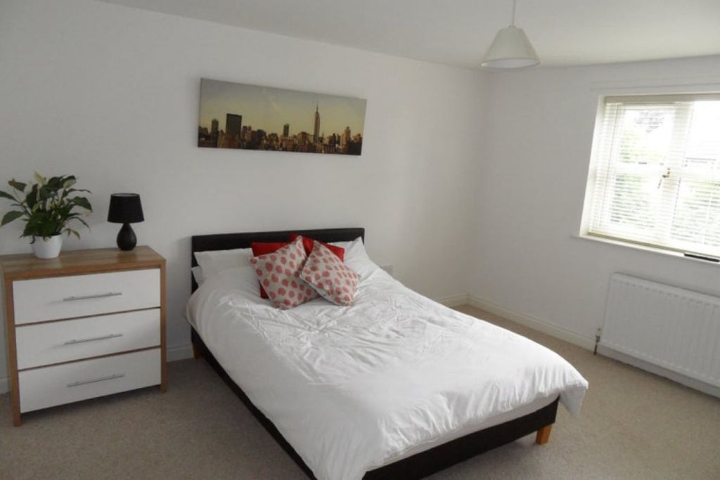 Property photo 2 of 6