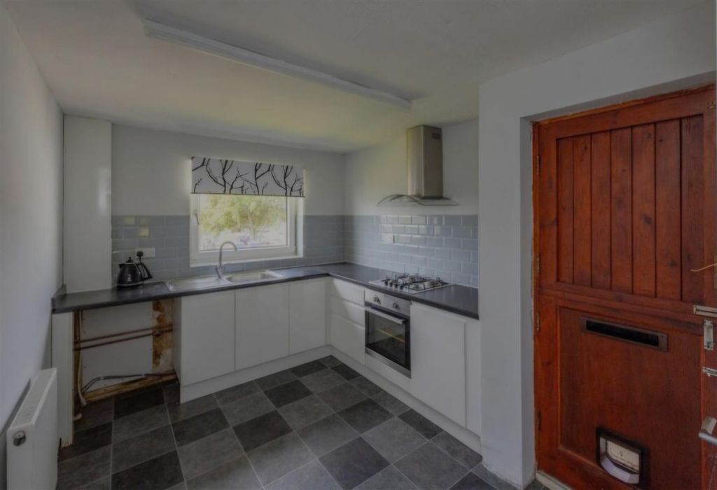 Property photo 2 of 6 Dining Kitchen