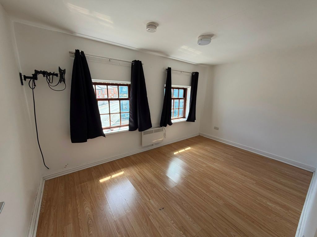 Property photo 1 of 3