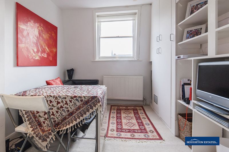 Property photo 2 of 7 Photo 7