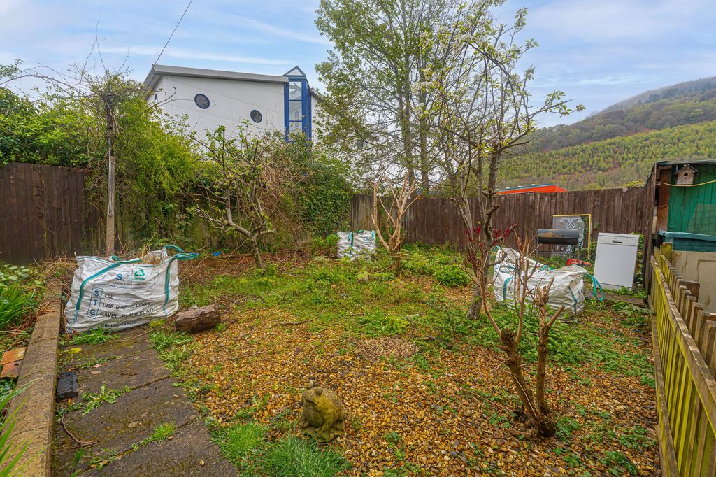 Additional image 25 of 2 bed flat for saleWaunfawr Gardens, Cross Keys NP11