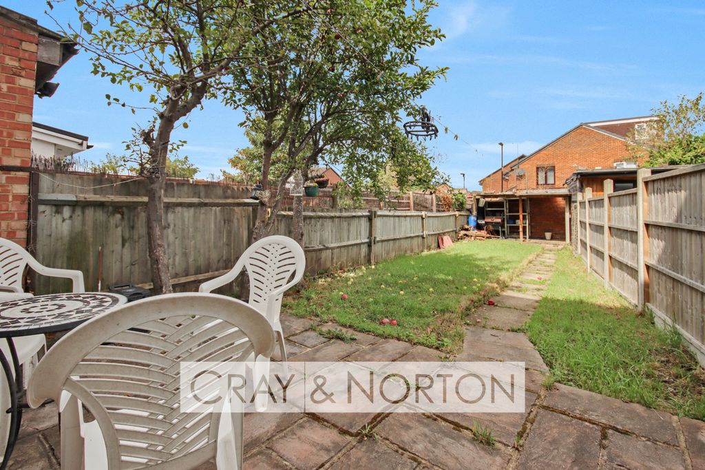 Property photo 3 of 12 Photo 10
