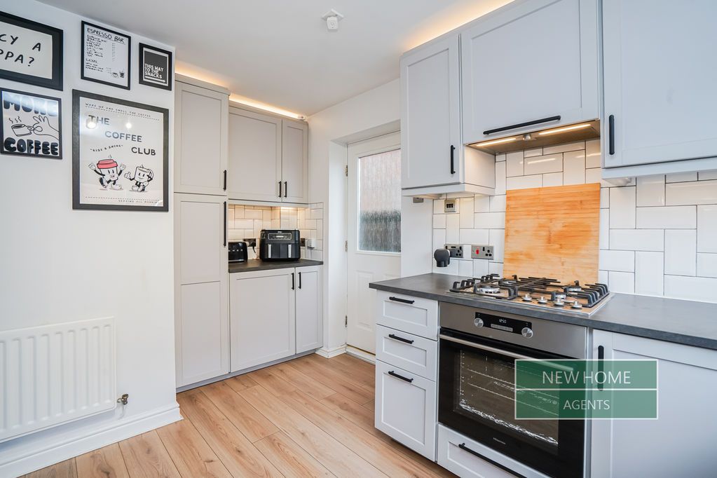 Property photo 3 of 32 Photo 25