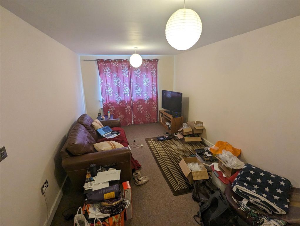 Property photo 2 of 7 Lounge