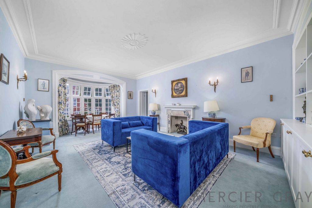 Property photo 1 of 32 Photo 8