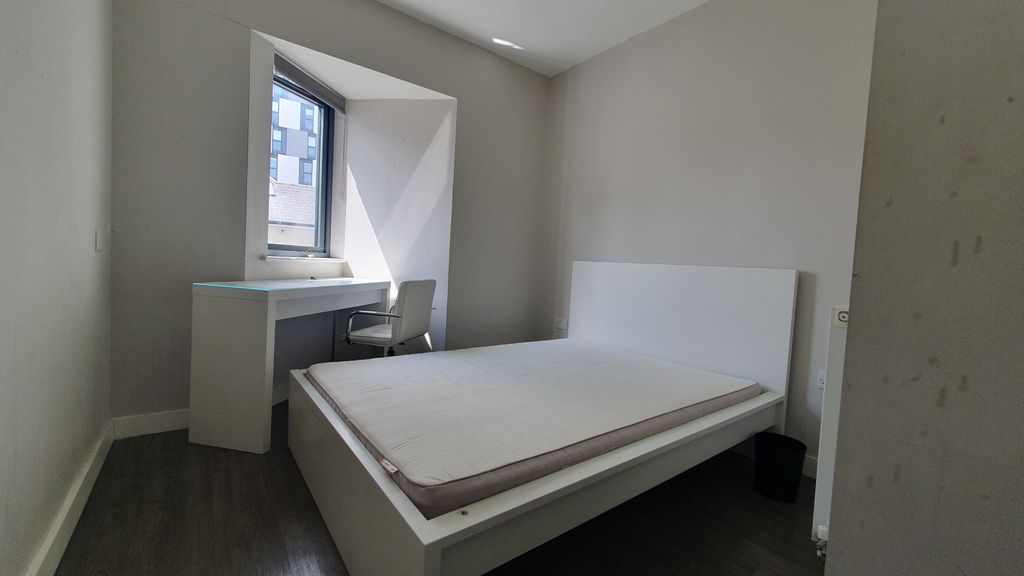 Property photo 1 of 7 Student Room To Rent