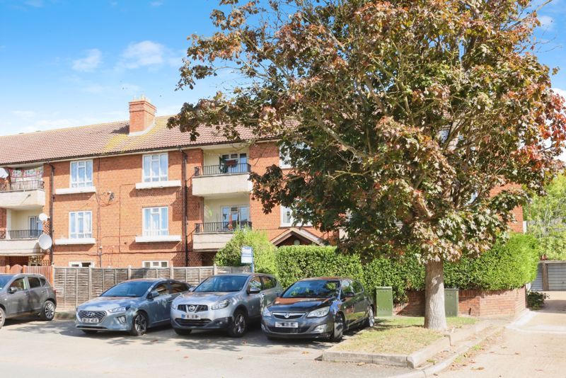 Property photo 1 of 17 Photo 7