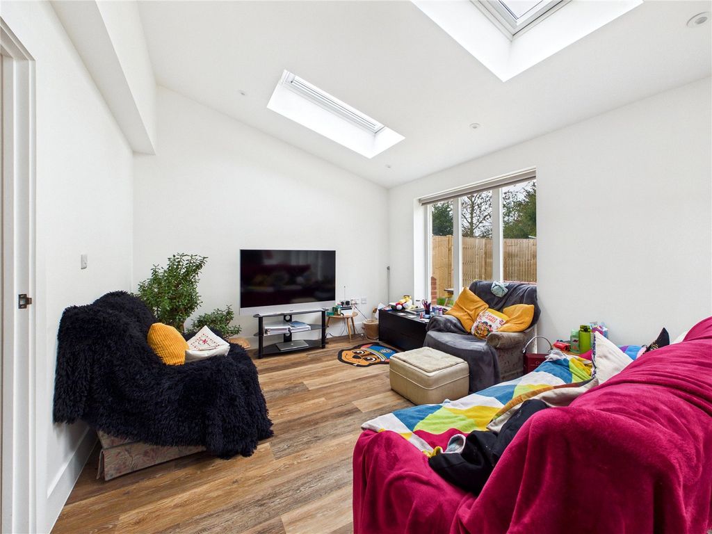 Property photo 3 of 16 Picture No. 07