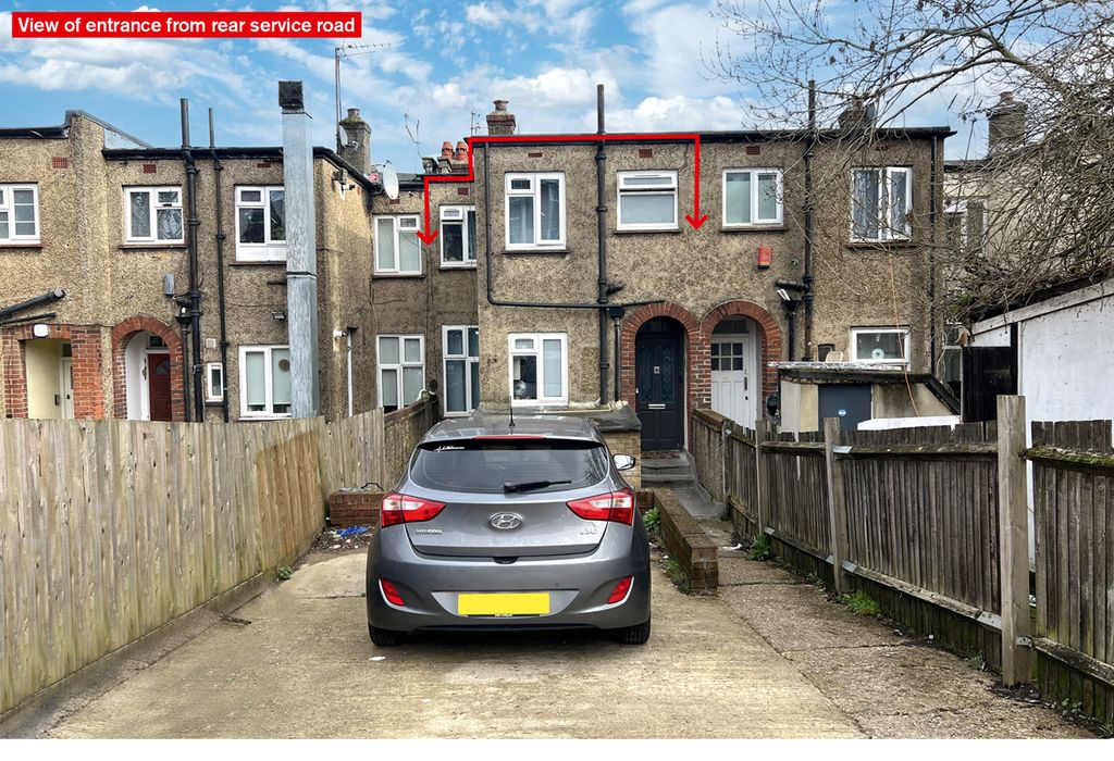 Property photo 1 of 2