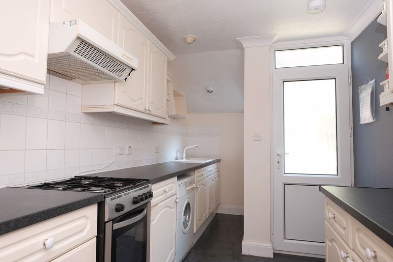 Property photo 2 of 10 Kitchen