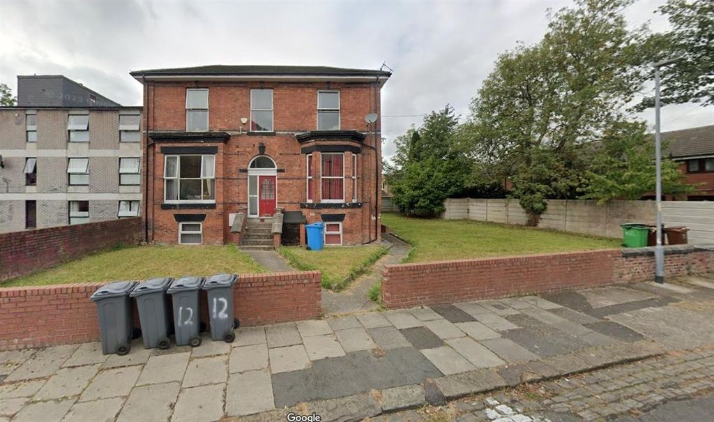 Property photo 2 of 7 Attractive Red-Brick Semi-Detached House With A Ra...
