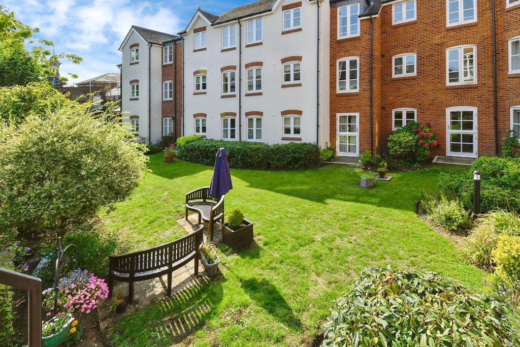 Property photo 2 of 17