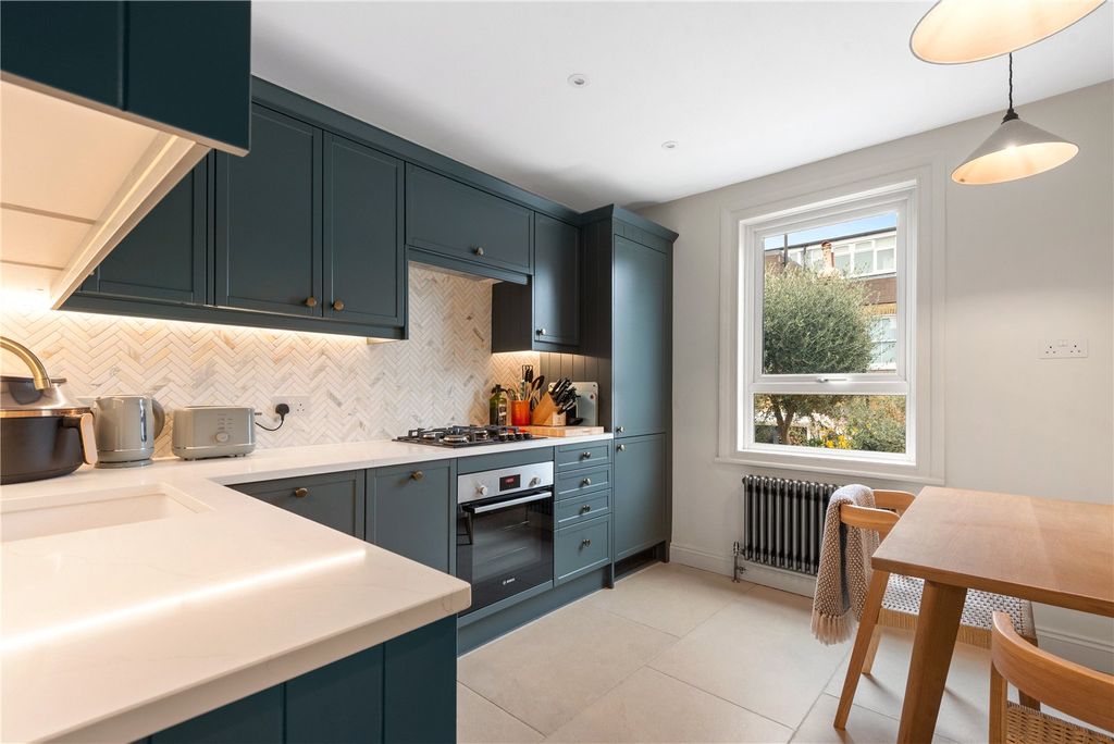 Property photo 3 of 9 Picture No. 23