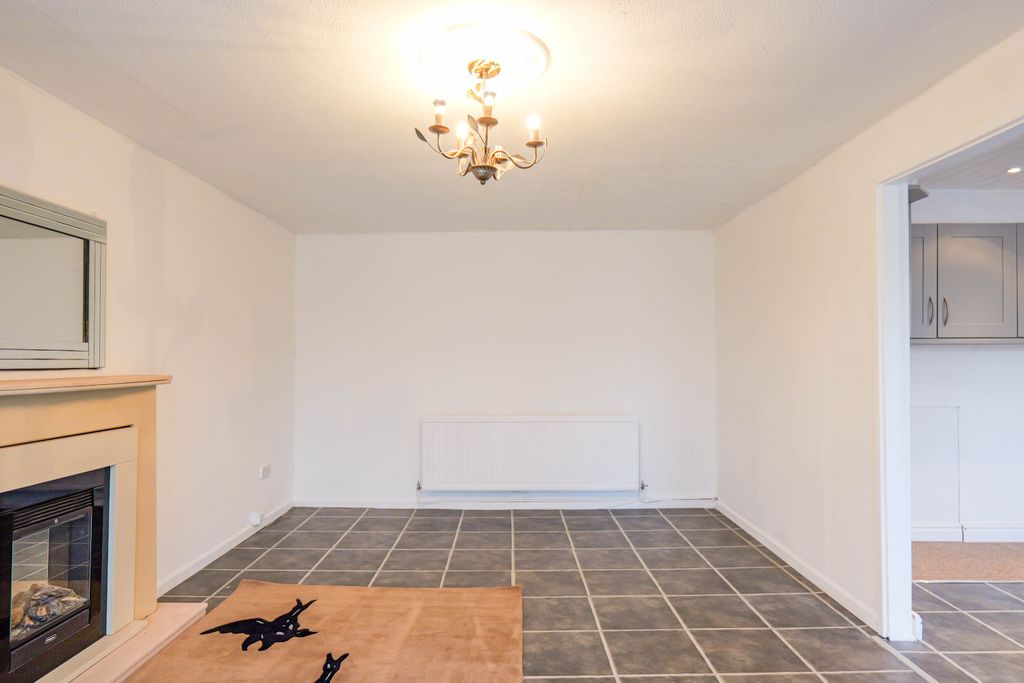 Property photo 3 of 24