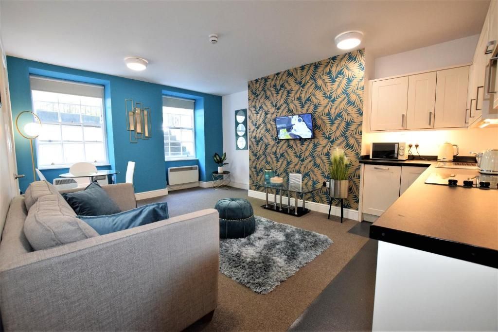 Property photo 2 of 10