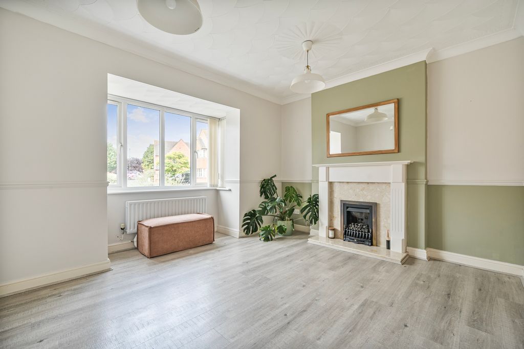 Property photo 3 of 15 Picture No. 32