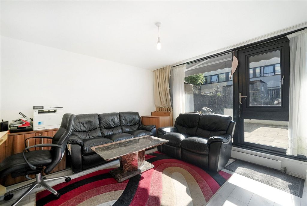 Property photo 2 of 15 Picture No. 03