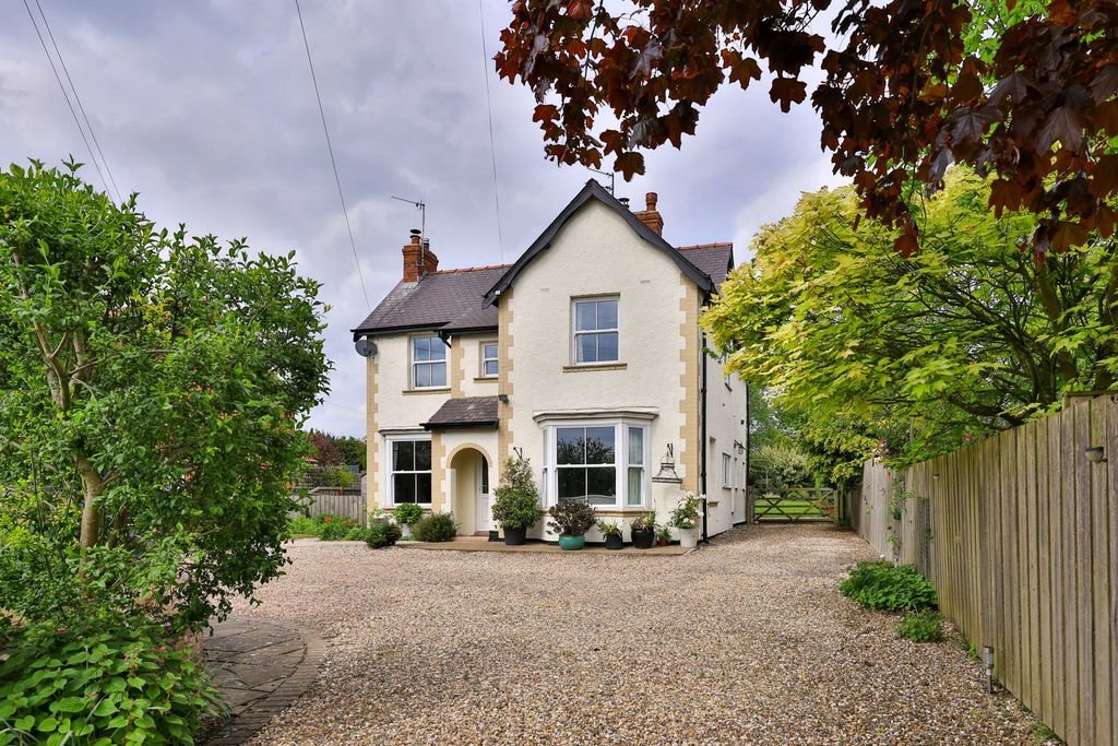 Property photo 1 of 48
