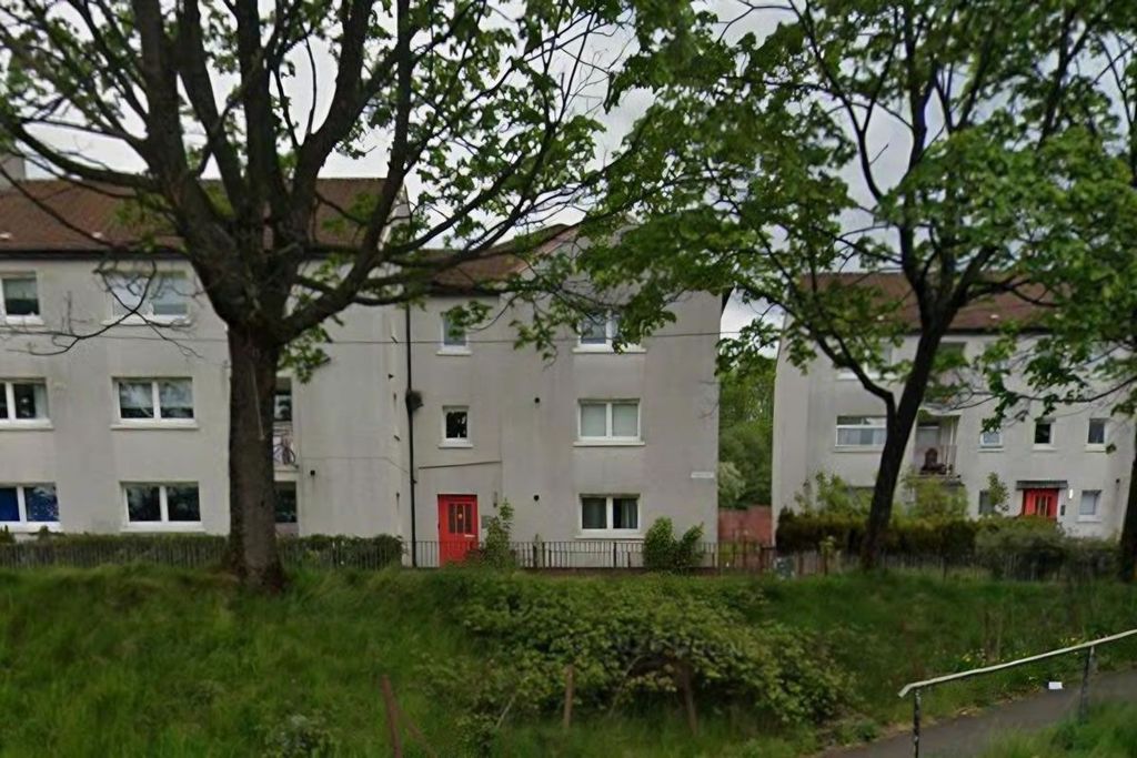 Property photo 1 of 2