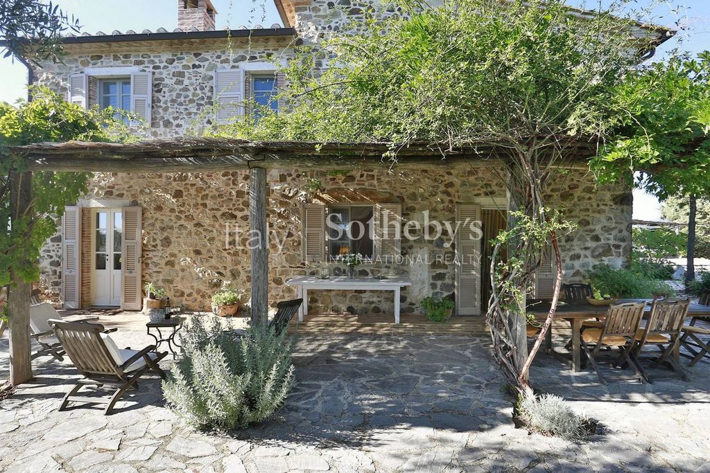 Property photo 3 of 38