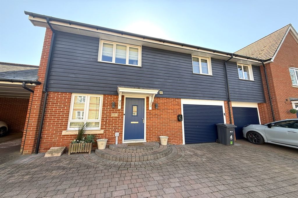 Property photo 1 of 15 (Main)