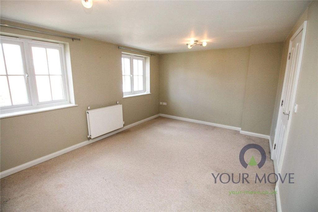 Property photo 2 of 20 Living Room