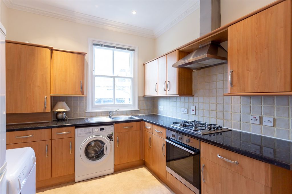 Property photo 3 of 7