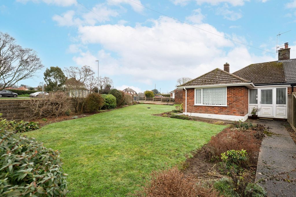 Property photo 2 of 23