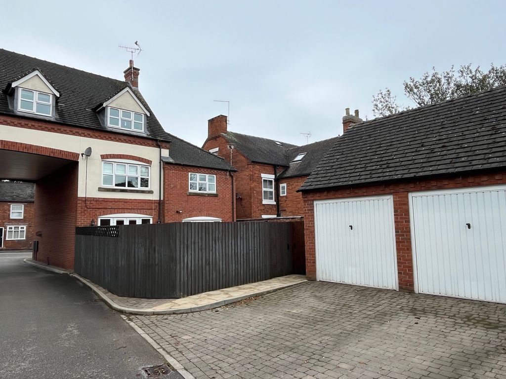 Property photo 2 of 14 Image