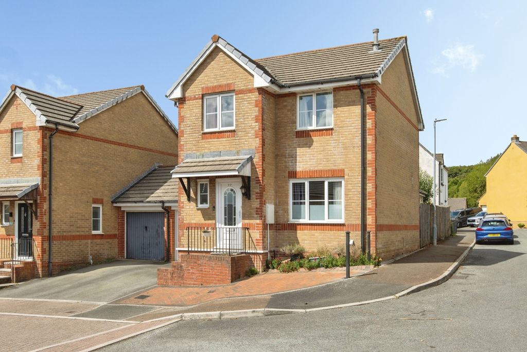 Property photo 1 of 21 Pbox-Img.Jpg