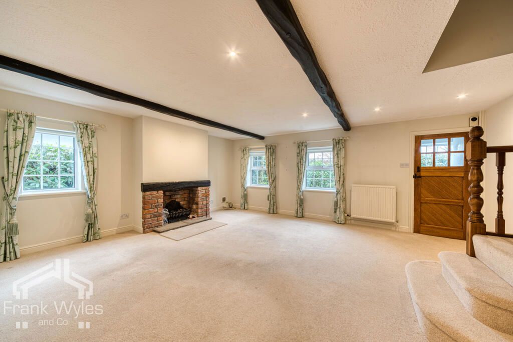 Property photo 3 of 19