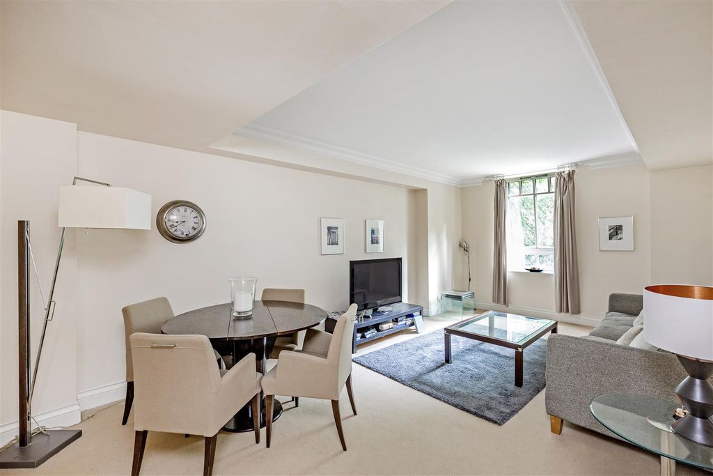 Property photo 1 of 11 Reception