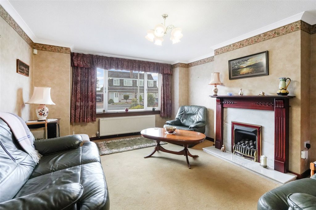 Property photo 2 of 17 Picture No. 26