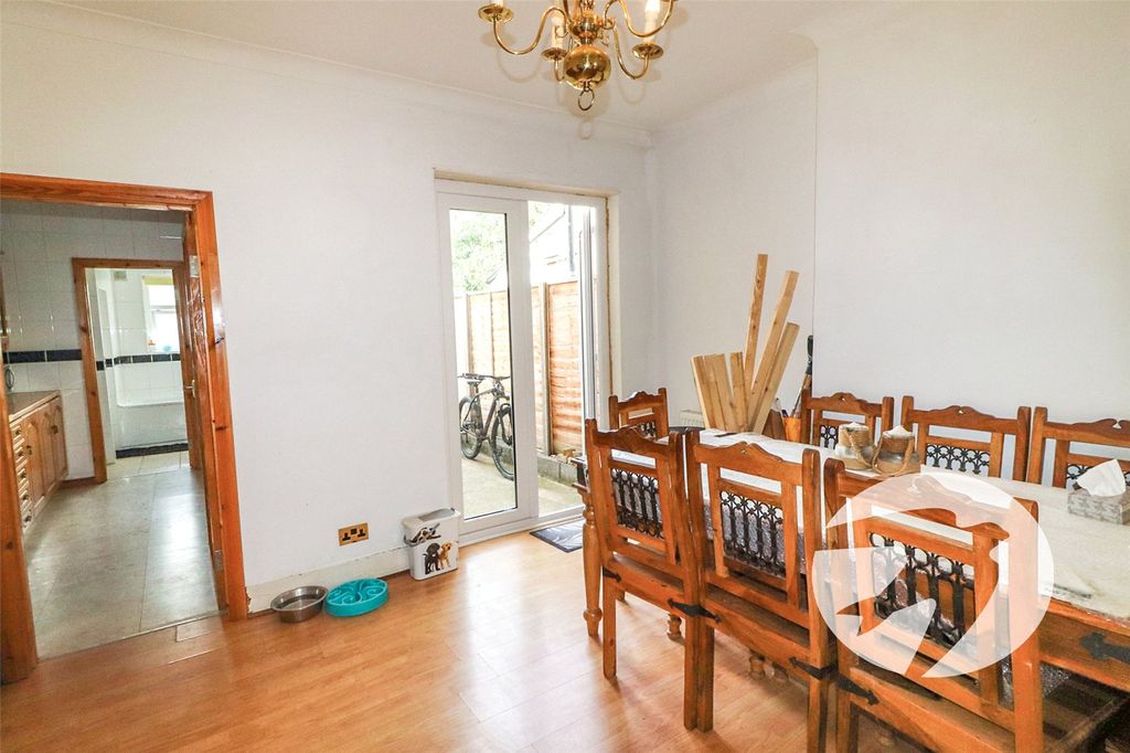 Property photo 3 of 15 Picture No. 08
