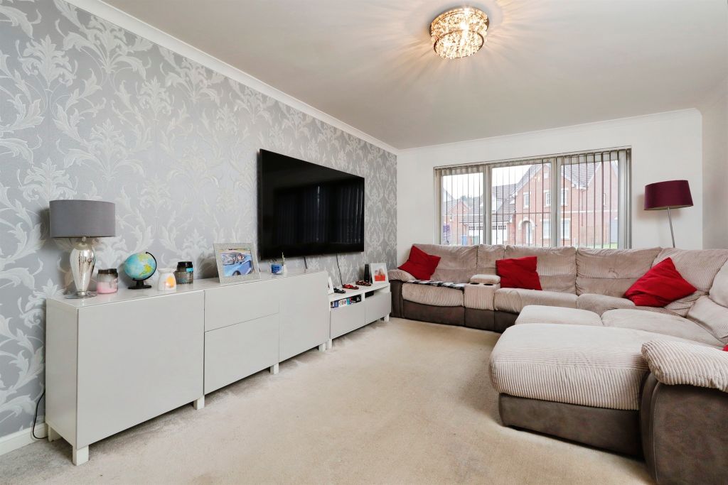 Property photo 3 of 17