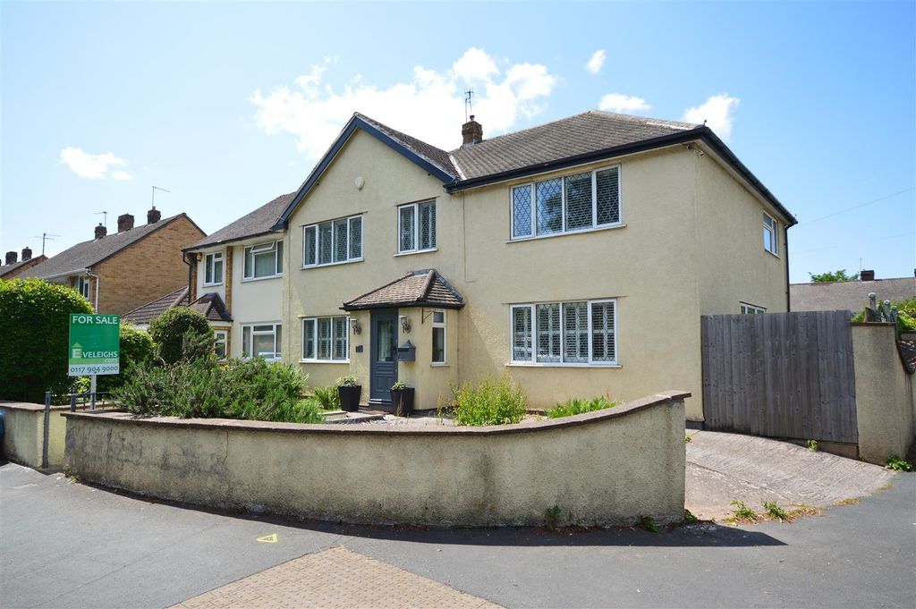 Property photo 1 of 31