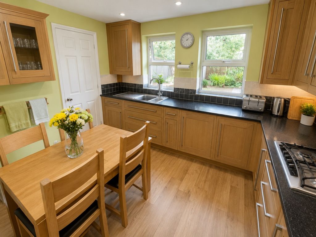 Property photo 2 of 15 5179211