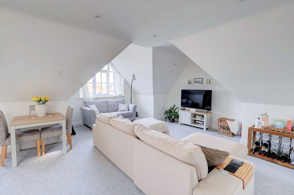 Property photo 2 of 14 Picture No. 40