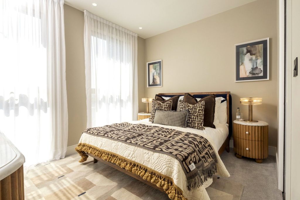 Property photo 3 of 9 Show Home Bedroom